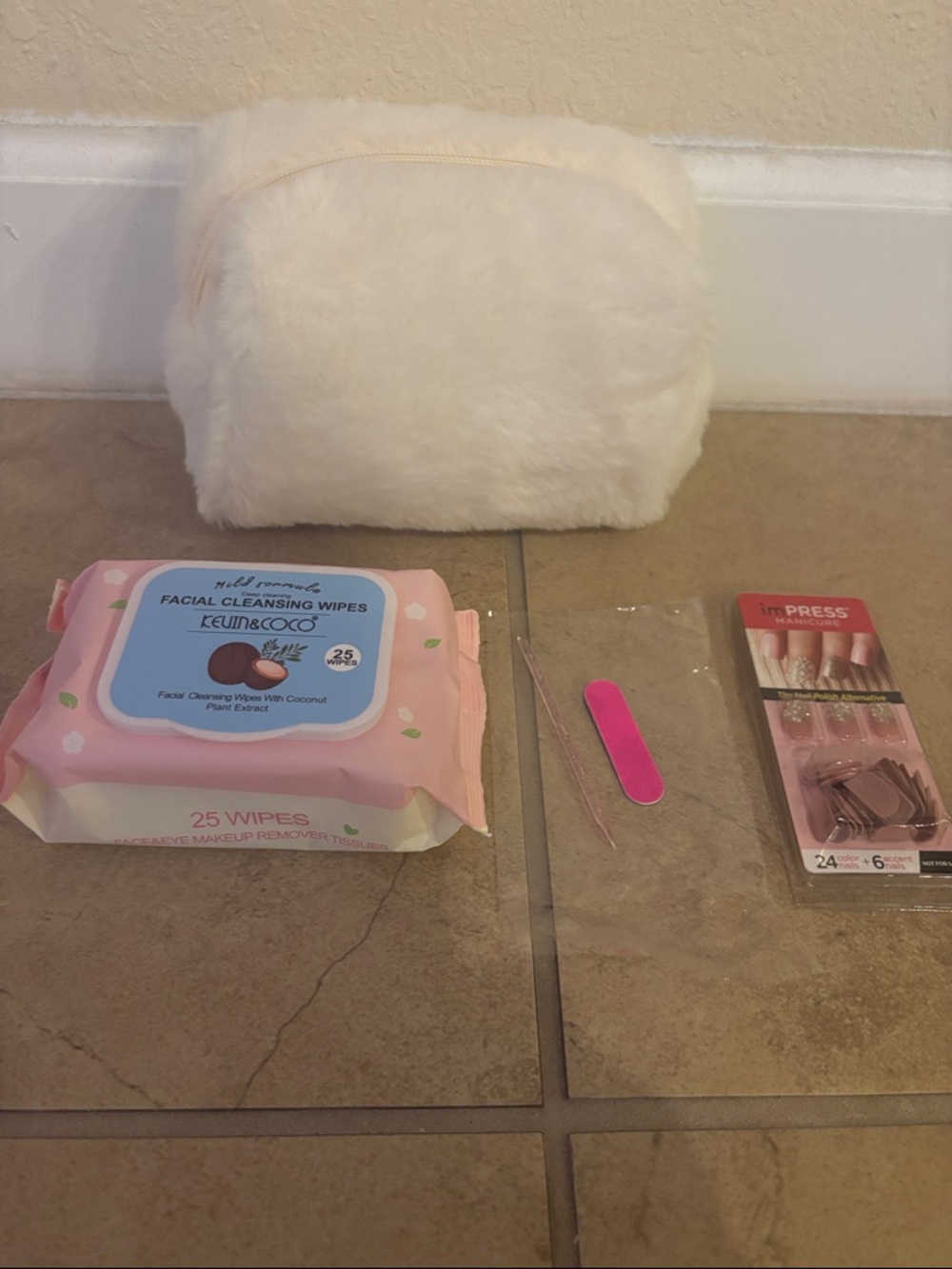 Bundle Makeup Bag, face wipes,nails, file and cuticle